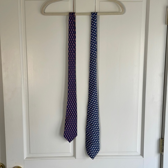 Vineyard Vines Ties - Picture 1 of 7